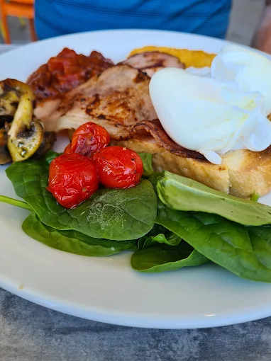 breakfast nambour